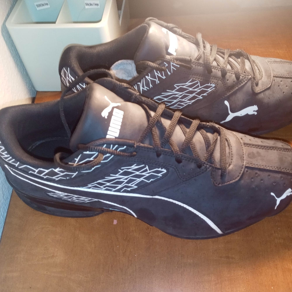Mens Puma Running Shoes sz12